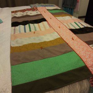 2259 Hand Crafted Throw